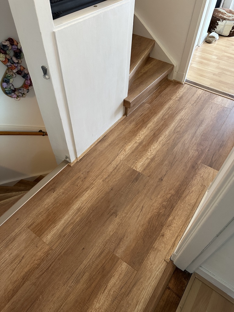 Traprenovatie Den Haag houtlook decor klassiek