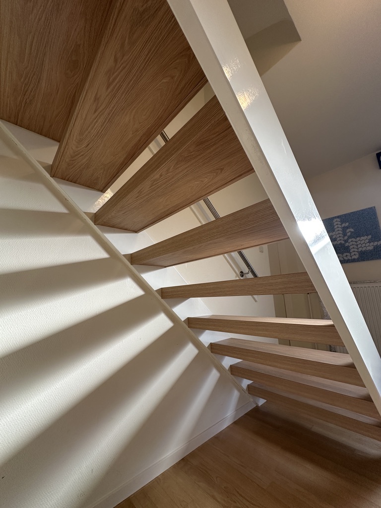 Traprenovatie open trap Bilthoven houtlook