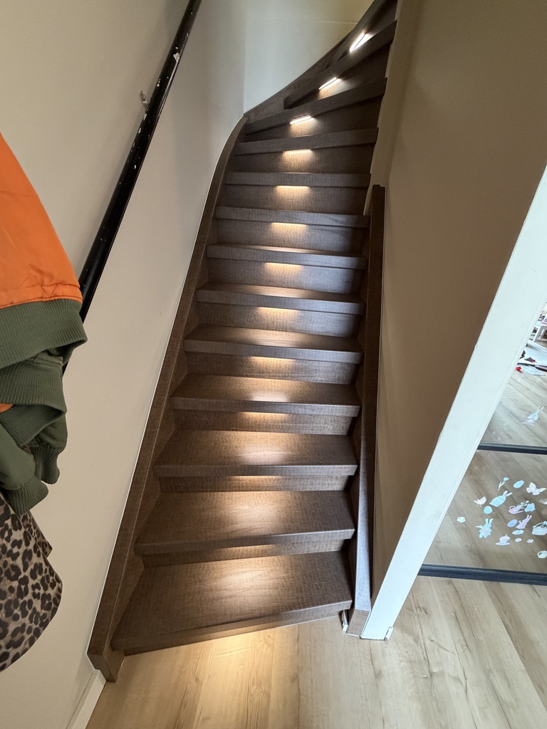 Lederlook decor Zoetermeer met LED Verlichting