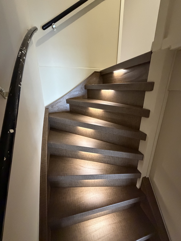 Lederlook decor Zoetermeer met LED Verlichting